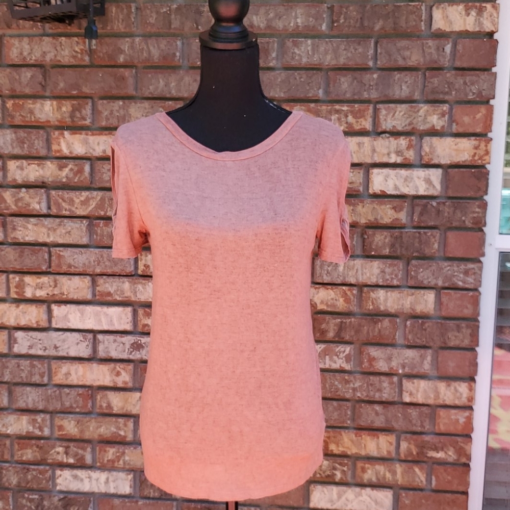 Rose top with cut out sleeve